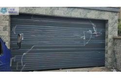 China Remote Control Aluminium Alloy Slat Shutter Roller Doors With PU Infilled supplier