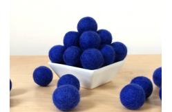 China Eco Friendly Diy 1.5cm Felt Wool Balls , Wool Felt Pom Poms supplier