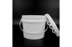 China 1 Gallon 19*17*17.2cm Round Plastic Bucket White With Plastic Handle supplier