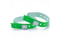 China Customized Logo Vinyl PVC L-Shaped Entertainment Wristbands for Conferences supplier