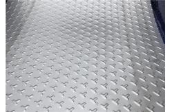 China 304 2mm T Patterned Stainless Steel Checkered Sheet For Building Floors supplier