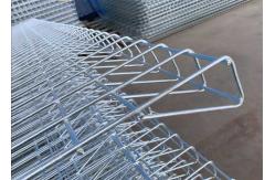 China 100x300mm BRC Roll Top Welded Mesh Fence Panels Triangle Bending supplier