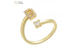China Open Adjustable 18k Gold Plated Diamond Letter Rings Zircon A-Z Alphabet Statement supplier