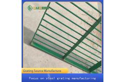 China Customized Metal Steel Wire Grating Fence For Chicken Dog supplier