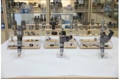 China BOSCH Fuel Injector manufacturer