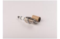 China Motor Spark Plugs Replacement for  C7HSA S102F Z9Y UR4A U22FS-U supplier