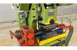 China Durable Double Strand Barbed Wire Machine High Output supplier