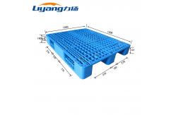 China Stackable Lightweight Plastic Pallets Recycle Euro HDPE Pallets supplier
