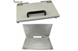 China Manual Beeswax Machine Casting Mould Embossing Machine comb foundation Machine for Beekeeping supplier