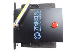 China Lithium Battery Powered Tracked Photovoltaic Panel Cleaning Machine with Distant Control supplier