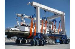 China Shipyard Boat Hoist Crane Customized Design With 10~500t Load Capacity supplier