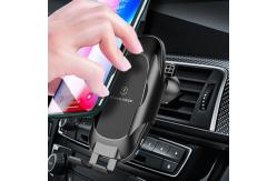 China Auto Clamping 10W Car Cellphone Wireless Charger With Suction Cups supplier