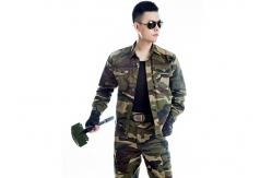 China Cotton Blends Military Camouflage Uniforms , Button Placket Men's Jacket supplier