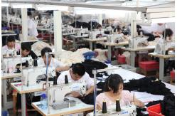 China Adhesive Hook And Loop Tape manufacturer