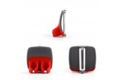 China Two Finger TPR PP Stainless Fruit Vegetable Peeler With Hand Protection supplier