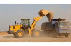 China Comfortable 653D Wheel Loader Heavy Duty Construction Machinery supplier