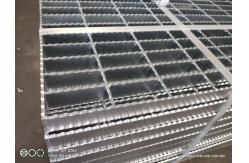 China Hot Dipped Galvanized Plain / Serrated Steel Grating For Platform Walkway supplier