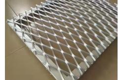 China Perforated Raised Or Flattened Expanded Metal Sheet 0.5-5CM Dia supplier