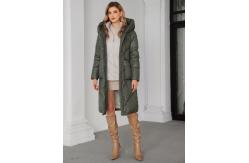 China Upgrade Your Winter Wardrobe with Fashionable Down Jacket and Polyester Filling supplier