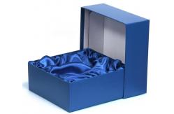 China customized whiscky wine decanter set gift packaging box with satin supplier