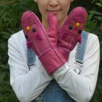 Fashion Cute Sheepskin Girls Leather Gloves , Womens Winter Mittens Classic Style for sale