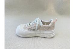 China Round Head Womens Pink Casual Shoes Rubber Outsole Pink Casual Sneakers supplier