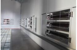 China Environmentally-Friendly Car Paint Auto Baking Spray Booth with Electric Heating supplier