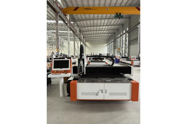 Precision ±0.01mm Single Table Fiber Laser Metal Cutting Machine