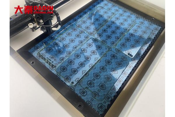 ODM CO2 Laser PVC Film Mobile Screen Protector Cutting Machine Automatic