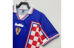 China Retro Quick Dry Jersey Polyester Retro Soccer Kits supplier