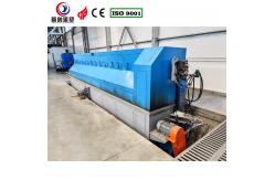 China Customizable Rock And Roll Rotomoulding Machines For Kayak supplier