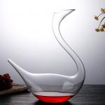 1800ml Glass Wine Decanter Handmade Lead Free Crystal Material Swan Shaped
