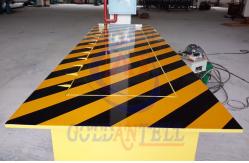 China Red Led Traffic Light Automatically Hydraulic Road Blocker With Rising Vehicle Blocker supplier