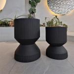 Round Minimal Texture Fibre Clay Plant Pot Lightweight In Black