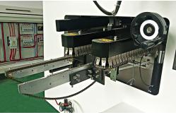China 3 Zones 350mm PCB Wave Soldering Machine 400kg Solder Pot supplier