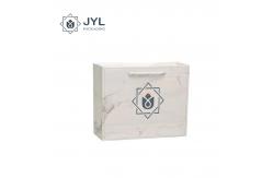 China SA8000 Dustproof Perfume Cosmetic Paper Bag Multifunctional Folding supplier