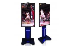 China 55 3000Nits Indoor Digital Signage Build In Light Sensor Fan Cooling supplier
