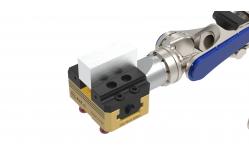China 5 Axis Precision CNC Milling Machine Vice 3Kg Weight Stainless Steel supplier