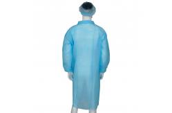 China Antibacterial SMS Disposable Lab Coats With Zip Closure supplier
