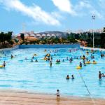 Wave Pool Equipment With Lifeguards Wave Patterns And Lighting Effects for sale