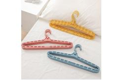 China PP Adjustable Extra Large Houseware Plastic Products Clothes Hangers supplier
