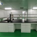 ISO Certified Island Benches In Laboratory Work Station Furniture Anti Alkali for sale