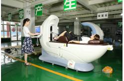 China Accurate Positioning Spinal Decompression Table Back Decompression Machine supplier