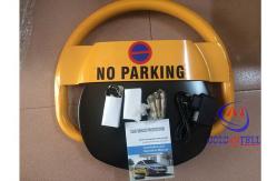 China IP54 Smart Parking Space Lock Barrier For Outdoor Parking Management supplier