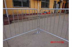 China Hot Dip Galvanized Temporary Mesh Fencing Crowd Control Barrier Barrier Stand supplier