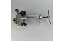 China Desktop 60MPa Pressure Gauge Calibration Equipment Complex Operation supplier