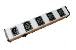 China Multi Funcational Intelligent Power Distribution Unit Power Bar With Circuit Breaker supplier