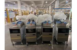 China Smart Touch Panel  Electric Vertical Chicken Broaster Pressure Fryer With Filtration supplier