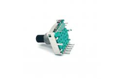China 17mm Single Pole Triple Throw Rotary Switch 0.3A 100k Log Potentiometer supplier