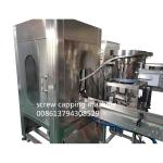 2000pcs/Hour Automatic Screw Capping Machine With Conveyor Belt for sale